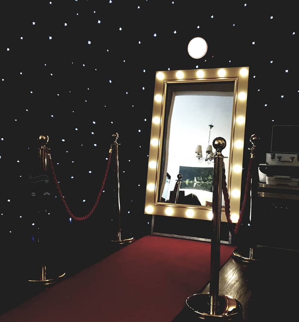 MAGIC MIRROR